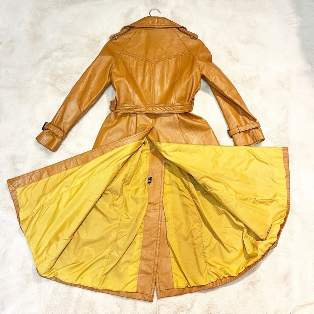 VINTAGE 1970s Jet Set of California Tan Cowhide Leather Trench Coat Belted - Picture 6 of 16